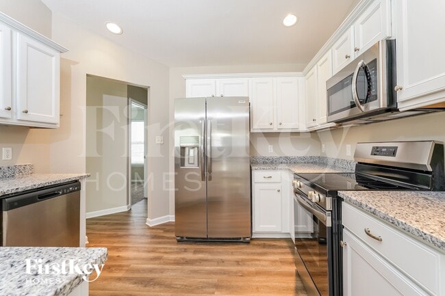 3365 Lilliefield Ln, High Point, NC 27265 - photo 7