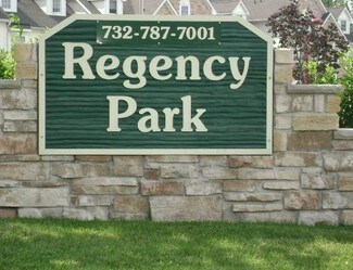 107 Royal Ct, Middletown, NJ 07748