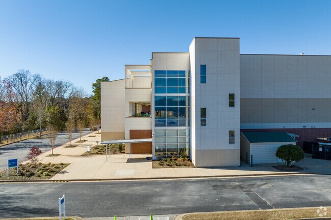 Chestnut Mountain Christian Academy has an 8 to 1 student-teacher ratio.