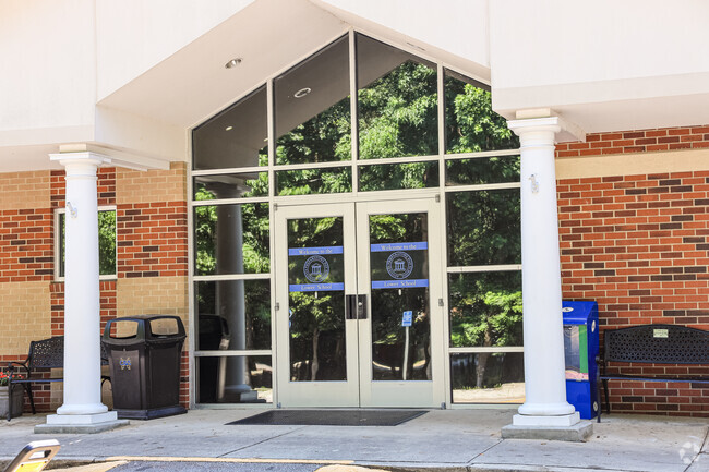 Front Entrance to Augusta Prep Day School in Augusta, GA.