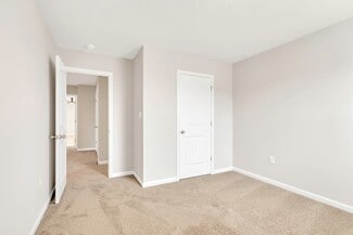 105 Garden Walk, West Point, GA 31833