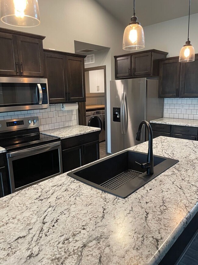 4319 W Kinsley Place, Sioux Falls, SD 57108
