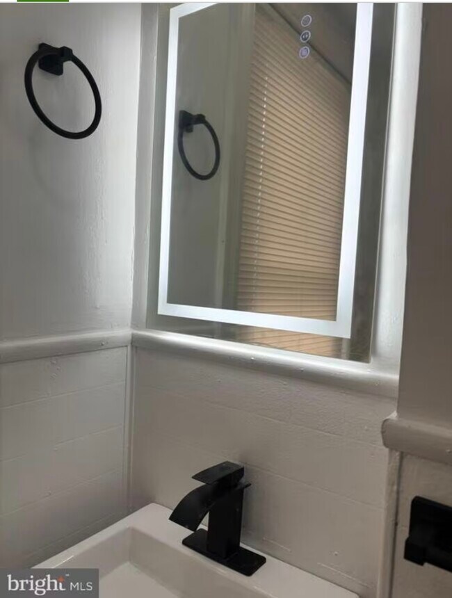 320 Loney St unit B, Philadelphia, PA 19111 - photo 7