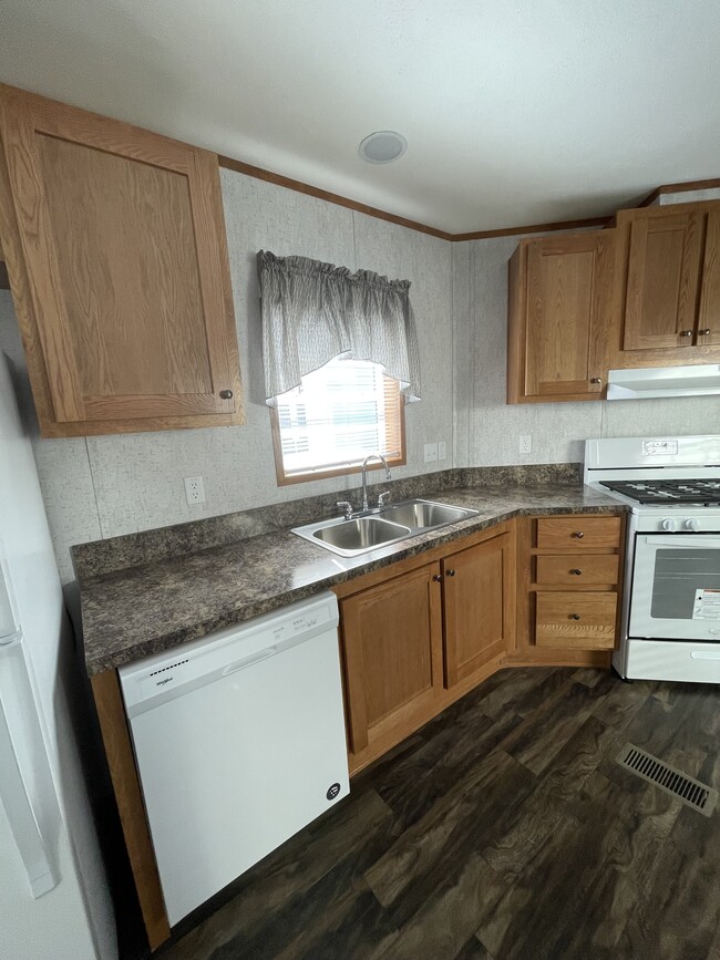 6 Fidler Ct, Pine Grove, PA 17963 - photo 3