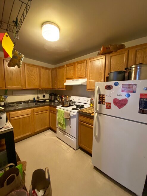 313 Tappan St unit 3, Brookline, MA 02445 - photo 1