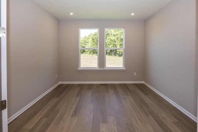 1960 Delp Ct, Avon, IN 46123 - photo 5