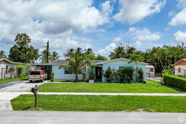 Most homes in Lone Pines neighborhood have well maintained driveways and front yards.
