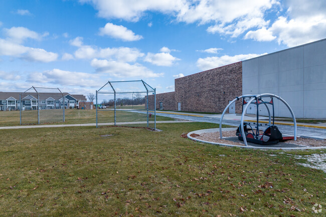 Dundee Middle School serves grades 6-8.