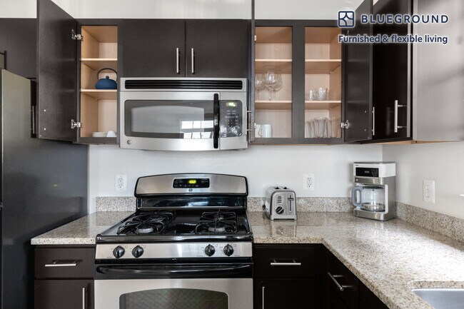 925 N Garfield St unit FL2-ID237, Arlington, VA 22201 - photo 7