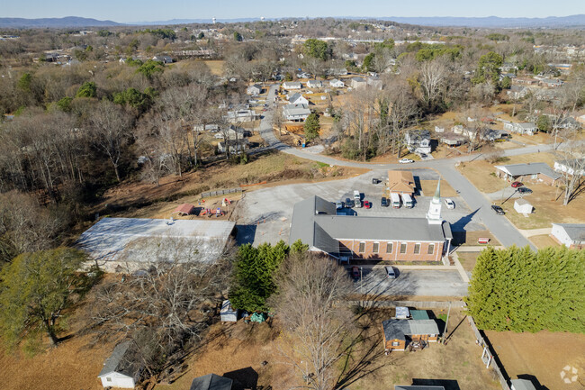 Context shot of Calvary Christian School
