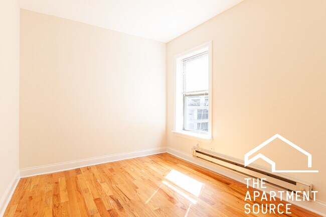 3824 N Fremont St unit 2, Chicago, IL 60613 - photo 5