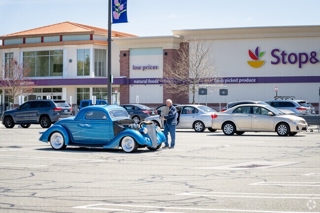 Find fresh produce and pantry staples at Stop&Shop Supermarket in Long Meadow, RI.