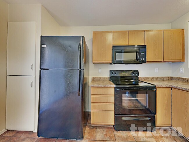 11519 W Windrose Ave, El Mirage, AZ 85335 - photo 6