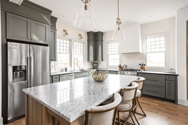 2435 N College Ave unit ID1303759P, Indianapolis, IN 46205 - photo 5