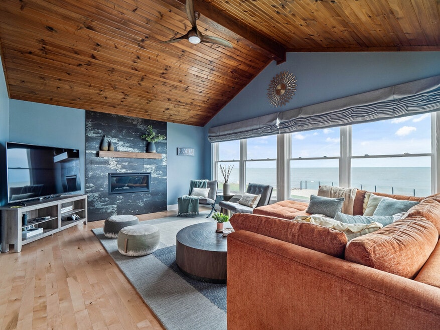 32414 Lake Rd unit ID1321796P, Avon Lake, OH 44012 - photo 1