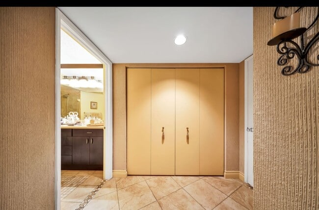 19101 NE 36th Ct unit 16, Aventura, FL 33180 - photo 6