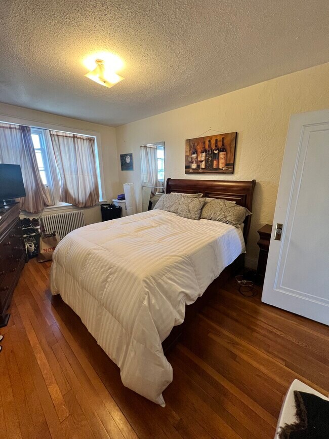 90 Kilsyth Rd, Brighton, MA 02135 - photo 4