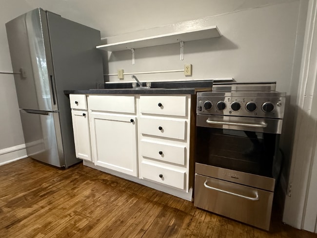 1201 N 7th Ave E unit Upstairs floor, Duluth, MN 55805 - photo 6