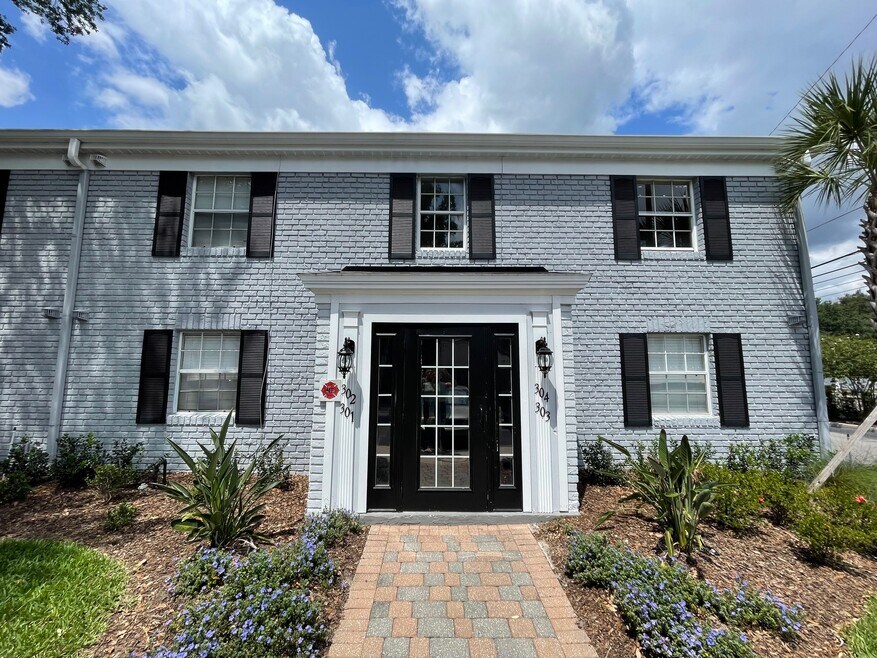 2200 Howell Branch Rd unit 303, Winter Park, FL 32792 - photo 1