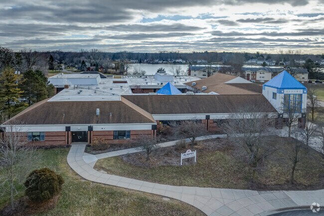 Murphy Elementary School, Front