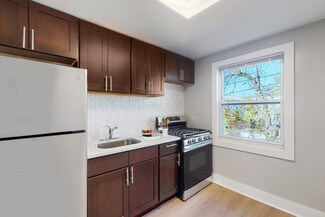 73 Codrington Dr, Bound Brook, NJ 08805