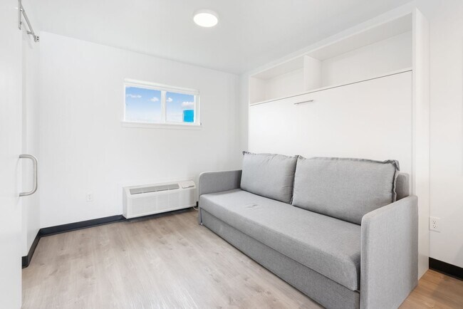 Falls Edge Studios, Cedar Falls, IA 50613 - photo 5