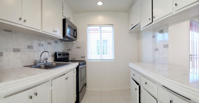 8108 Langdon Ave unit 3, Van Nuys, CA 91406 - photo 7