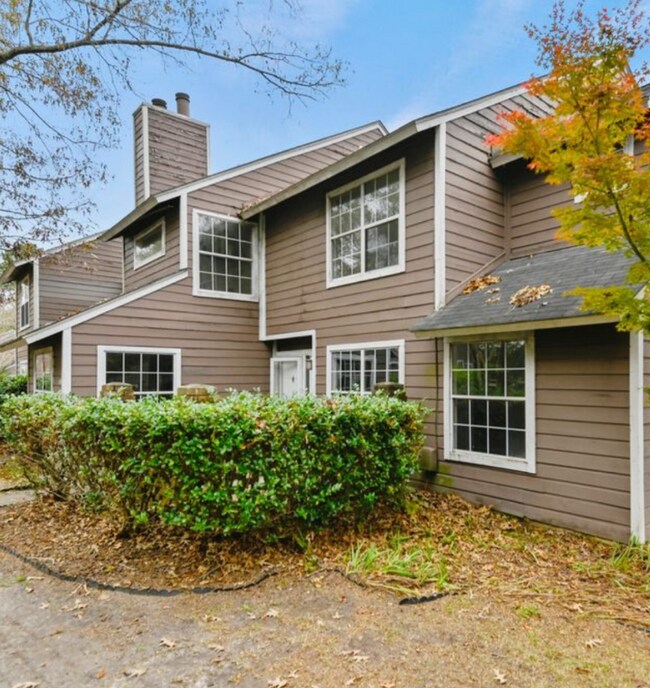 120 Luden Dr, Summerville, SC 29483