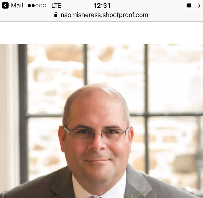 Agent Photo