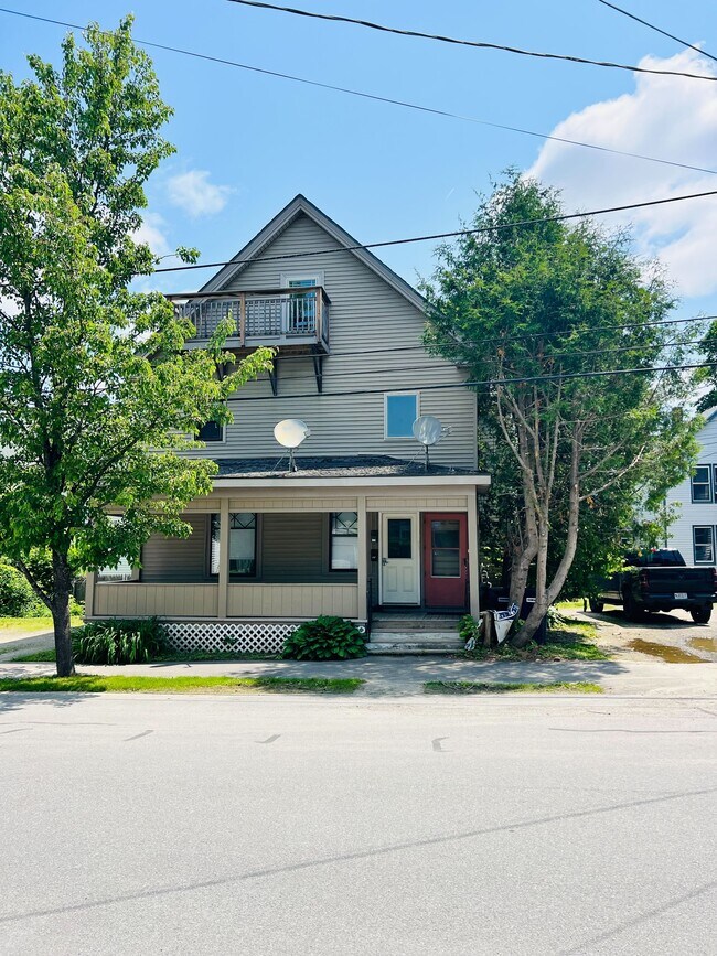 97 Grant St unit .5, Bangor, ME 04401 - photo 4