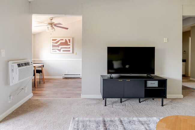 202 Calvert Dr unit FL2-ID2107, Cupertino, CA 95014 - photo 3