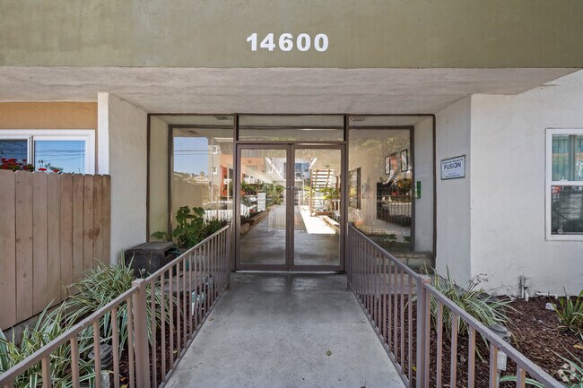 Magnolia Apartments - Your Sherman Oaks Retreat!, Sherman Oaks, CA 91403 - photo 3