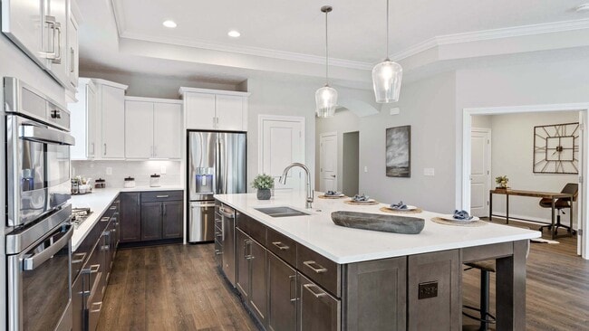 7045 Shenandoah St, Zionsville, IN 46077 - photo 6