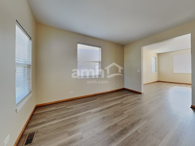 1217 Violet Ln, Joliet, IL 60431 - photo 5