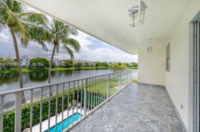 9870 NW 47th Terrace, Doral, FL 33178 - photo 6