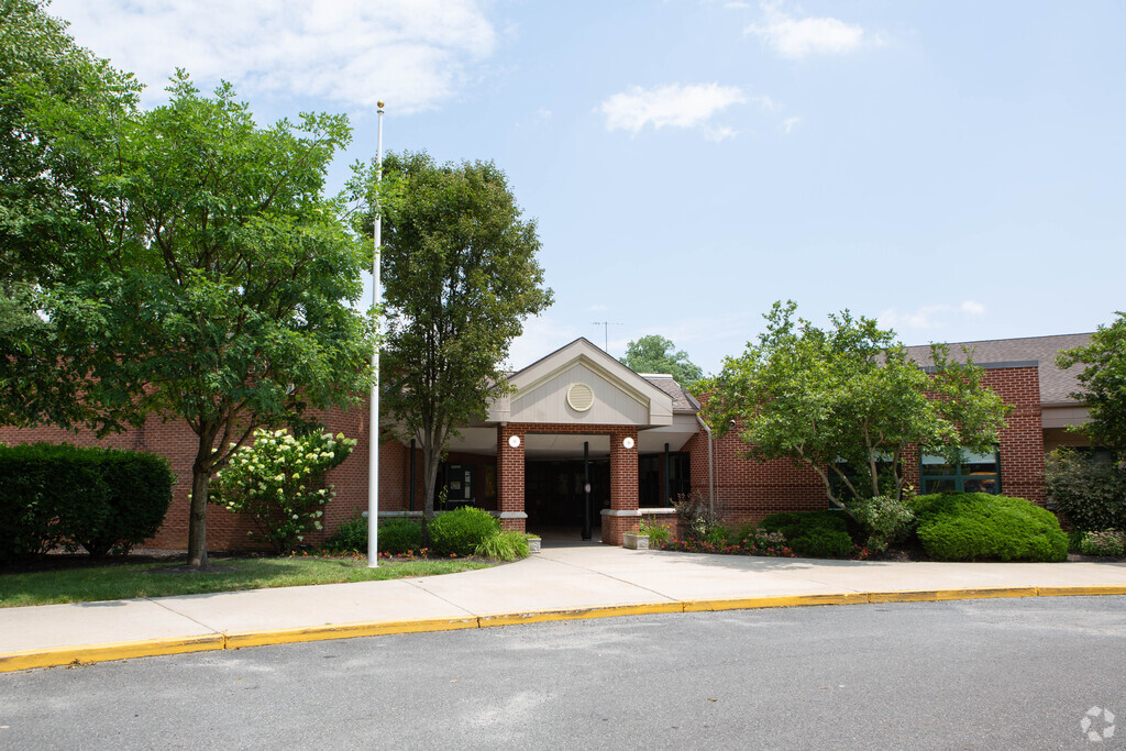 Mary E. Roberts Elementary School
