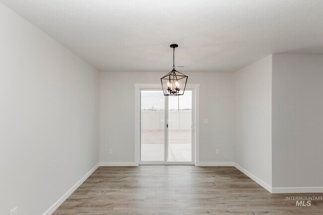 10797 Rutland St, Caldwell, ID 83605 - photo 4