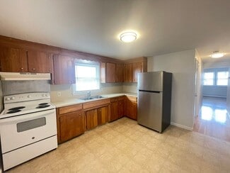 457 Merrimack St Unit 2, Manchester, NH 03103