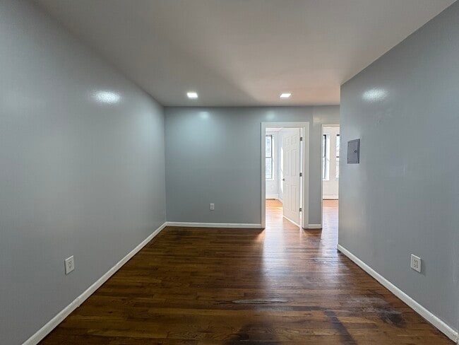 124 Wade St unit 4G, Jersey City, NJ 07305 - photo 3