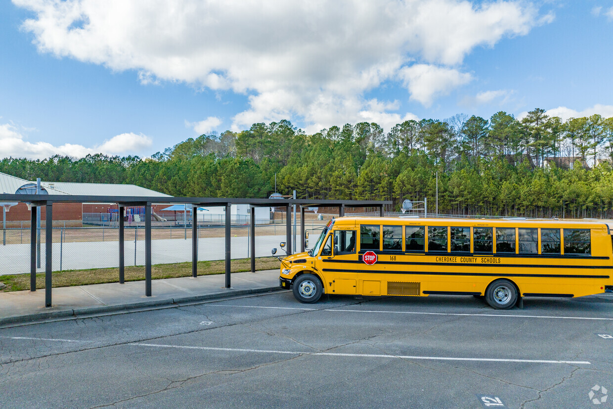 Woodstock Elementary School, Woodstock GA Rankings & Reviews - Homes.com