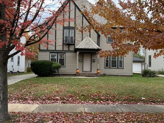 3362 Sutton Rd Unit First Floor, Shaker Heights, OH 44120