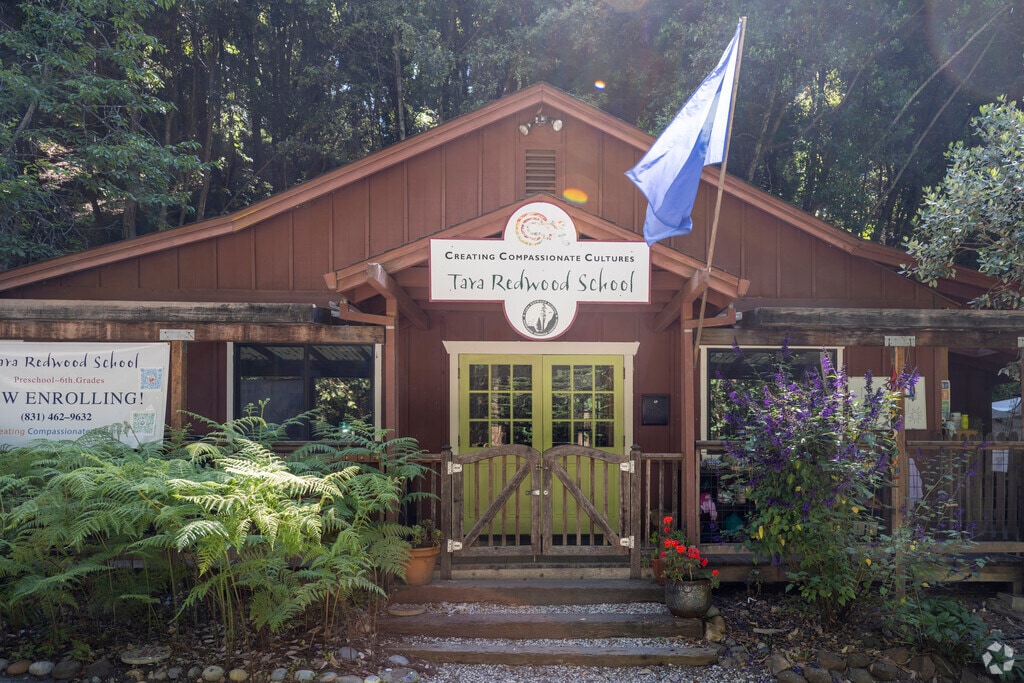 Tara Redwood School has a wonderful campus for its students.