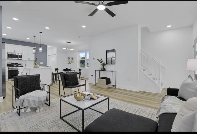 613 Siebert St, Columbus, OH 43206 - photo 3