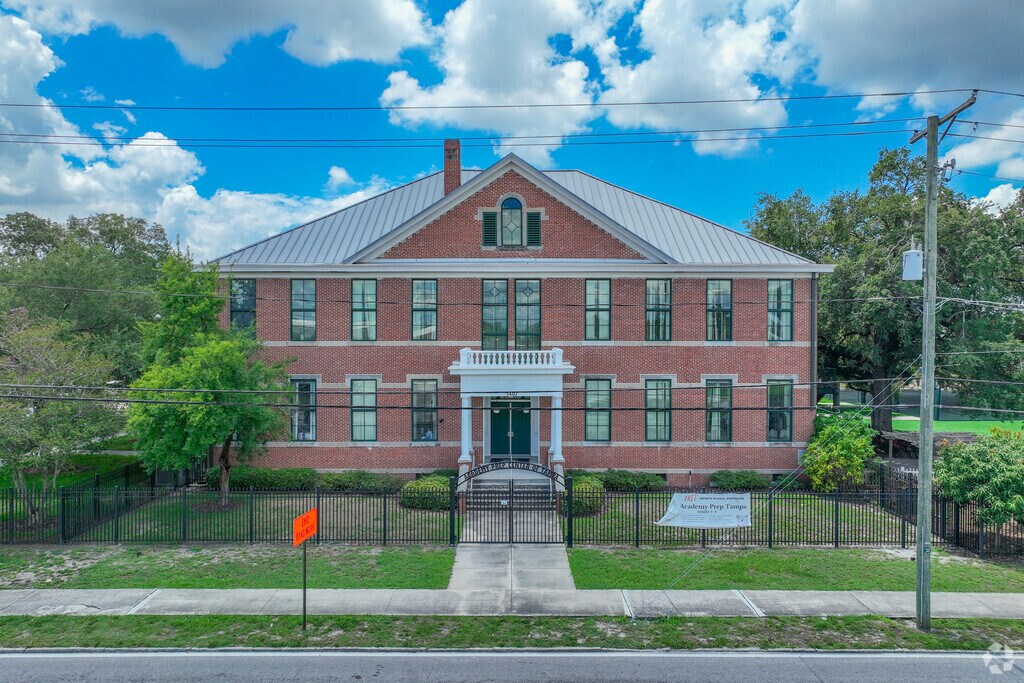 Academy Prep Center of Tampa has a student-teacher ratio of 7:1.