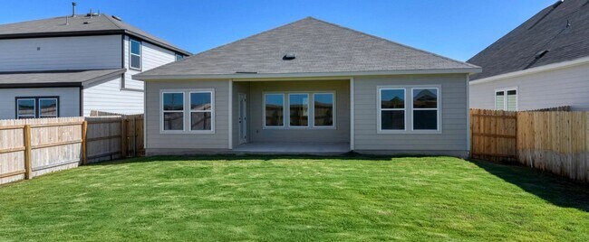 141 Beveridge Rd, Seguin, TX 78155 - photo 3