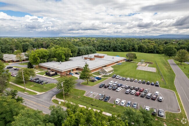 Marshall Street School serves the students of Washington County, Maryland.