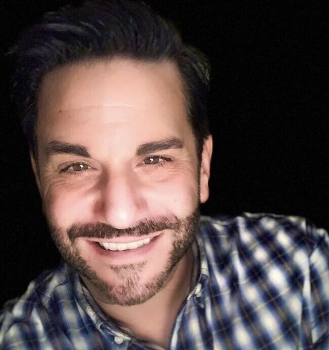 Agent Photo