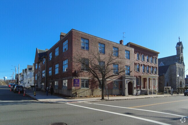 Esperanza Academy School of Hope in Lawrence serves students in grades 5 through 8.