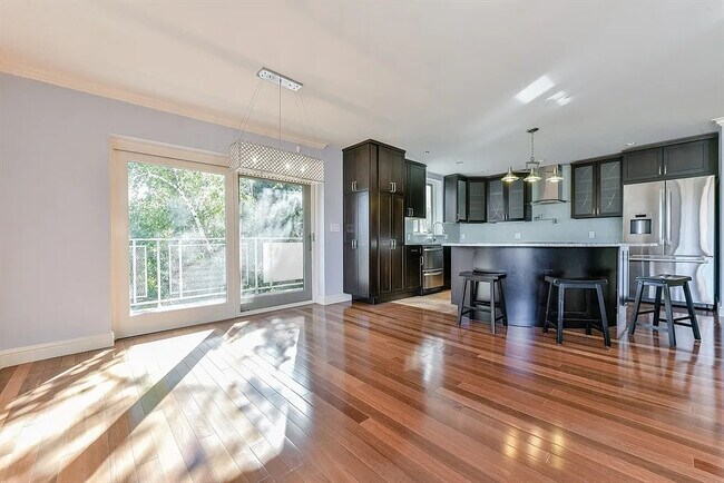 216 Saint Paul St unit 502, Brookline, MA 02446 - photo 5