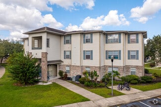 101 Grande Valencia Dr, Orlando, FL 32825